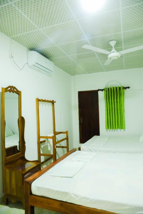 Forest View Home Stay Anuradhapura Ngoại thất bức ảnh